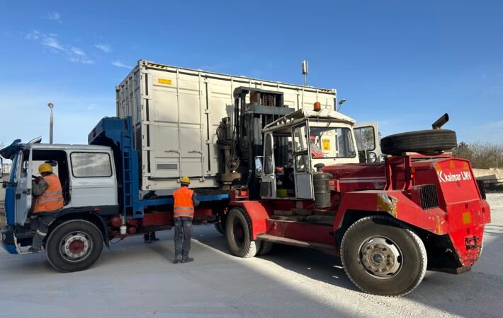 chariot elevateur gasoil 16t